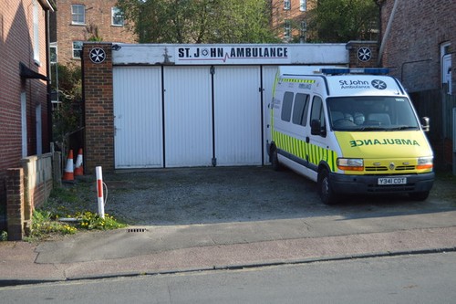 Photo 6x4 john ambulance - st,
