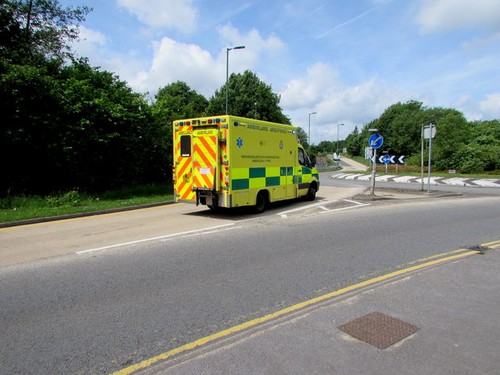 Photo 6x4 yellow ambulance - photo,
