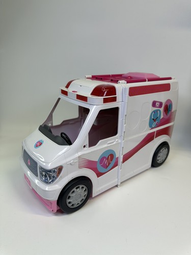 Barbie care clinic - barbie, ambulance
