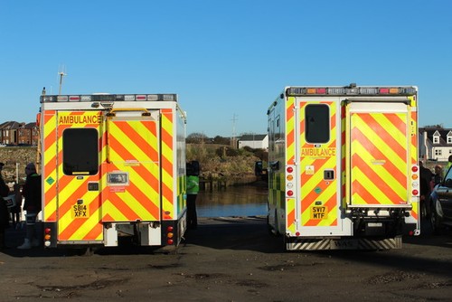 Photo 6x4 ambulance - photo,