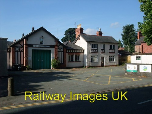 Photo chirk ambulance - photo,